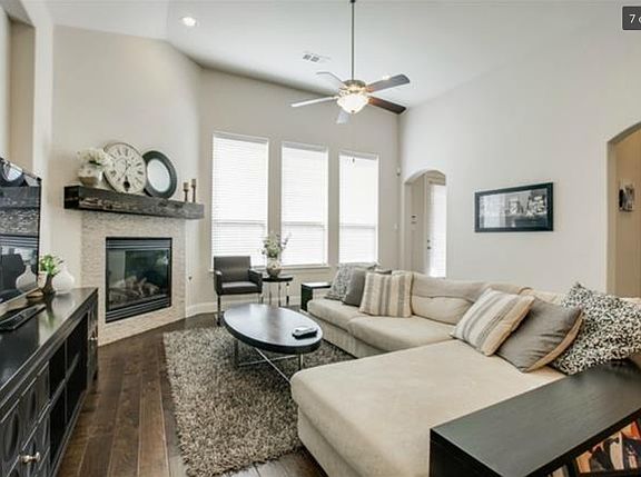 5th image of 1014 Crystal Oak Ln