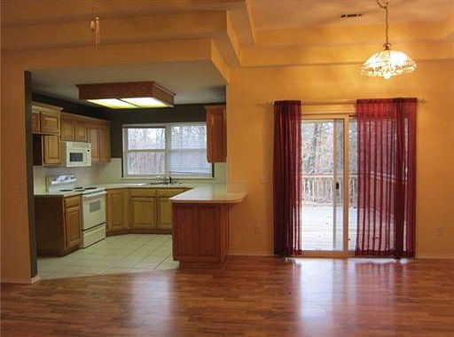 2nd image of 25 Westbury Dr