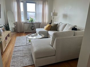 2207 N Drake Ave #3, Chicago, IL 60647