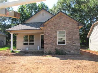 393 Bishop Hicks Ct, Inman, SC 29349