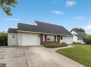 52 Plumtree Rd, Levittown, PA 19056