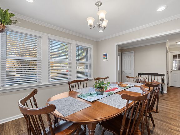 5th image of 3581 Norland Cir