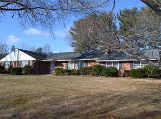 820 Fairway Dr, Waynesboro, VA 22980
