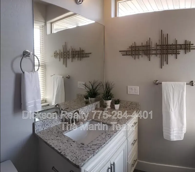 2 bed, 2.0 bath, 1185 sqft, $2,100 — Photo 3