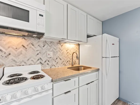 1060 Kamehameha Hwy APT 2305A, Pearl City, HI 96782