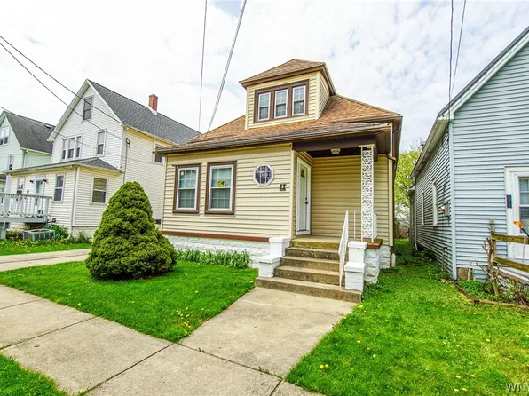 11 Cottage Pl, Lackawanna, NY 14218