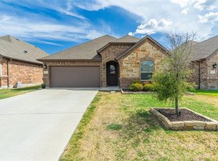 117 Cherokee St, Greenville, TX 75402