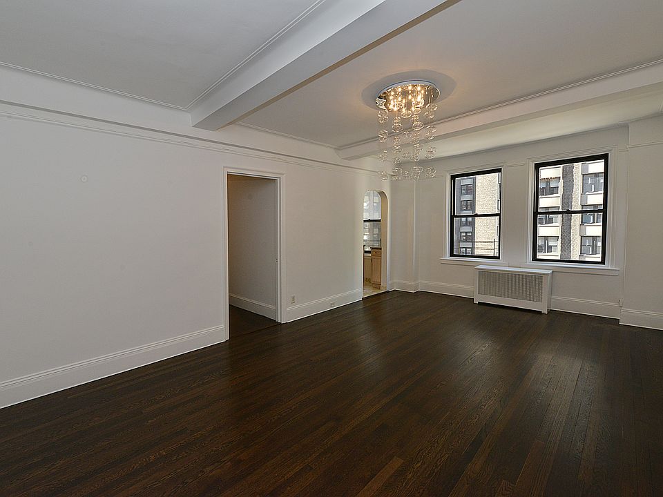 1st image of 162 W 56th St APT 706