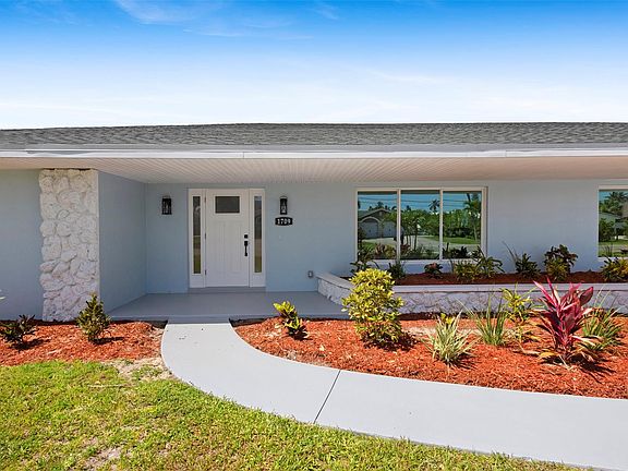 3rd image of 1709 Rio Vista Drive