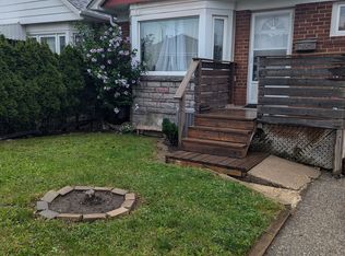 292 Scott Rd, Toronto, ON M6M 3V4