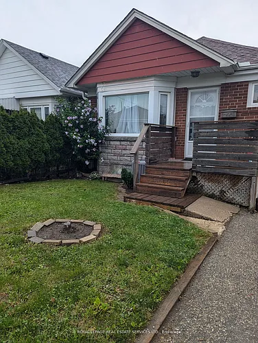 292 Scott Rd #MAIN FLOOR Photo 1