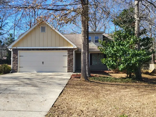 2411 19th Pl, Valley, AL 36854