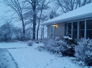 N5947 Long Rd, HILBERT, WI 54129