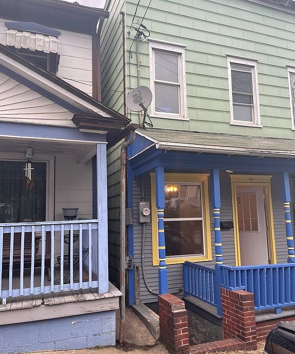 2nd image of 1017 E Webster St