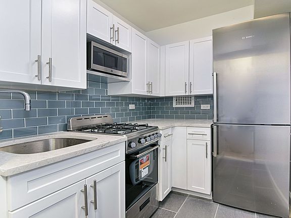 2nd image of 220 E 67th St APT 11F