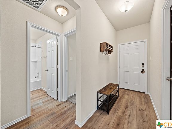 5th image of 8811 Hidden Oaks Dr