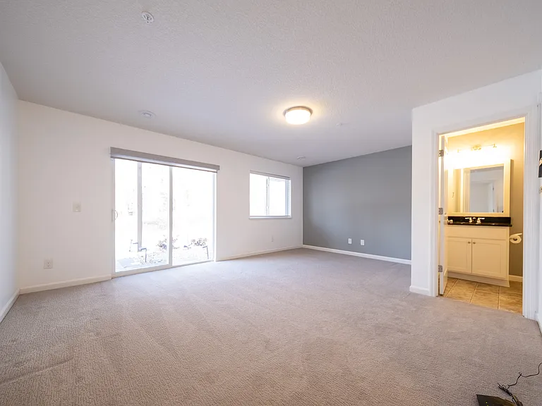 13369 Bronze Pkwy — Photo 21