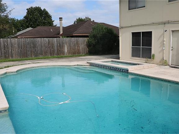 2nd image of 10804 Mesquite Dr
