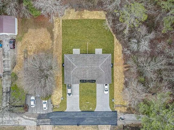 4th image of 6951 Robinson Dr