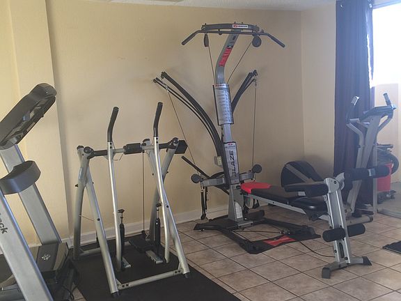 3rd image of 7039 San Pedro #812