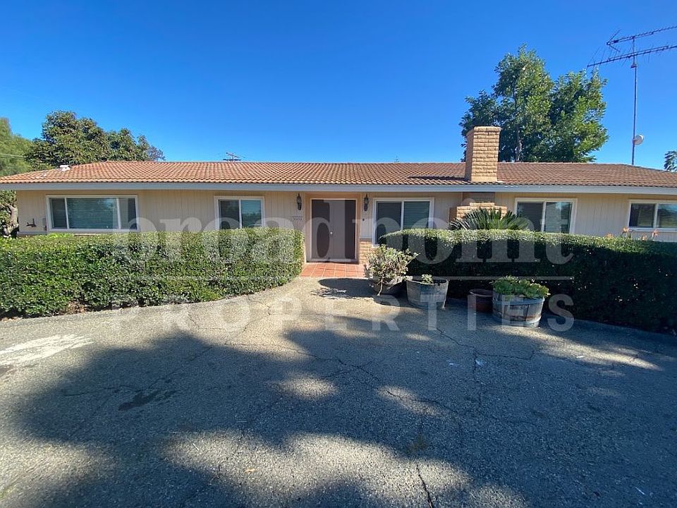 1st image of 30459 Rolling Hills Dr