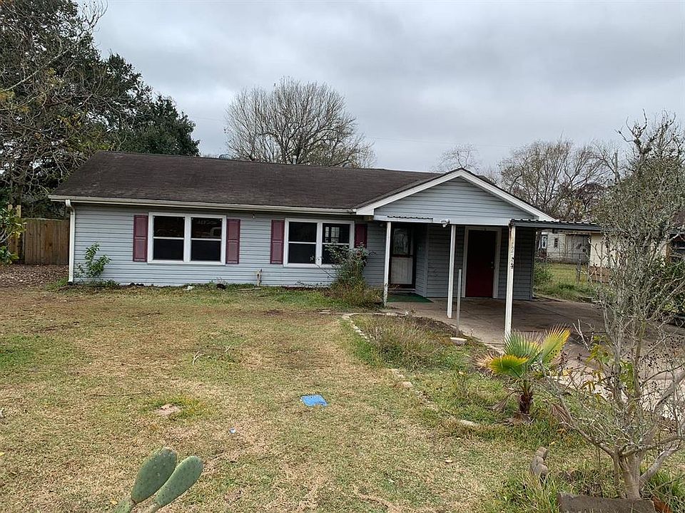 1st image of 203 Begonia Ln