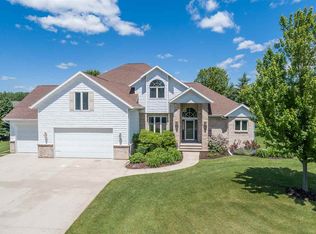 1326 Starview Dr, Appleton, WI 54913