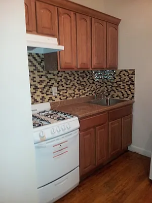 Rented by Cover Realty NYC | media 13