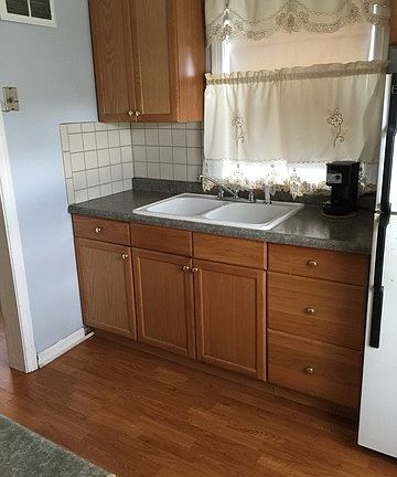 3rd image of 10729 S Avenue C