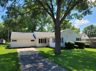 1109 W Le Fevre Rd, Sterling, IL 61081