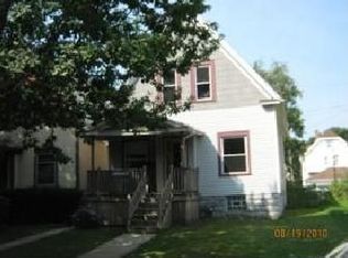 1951 S 28th St, Milwaukee, WI 53215