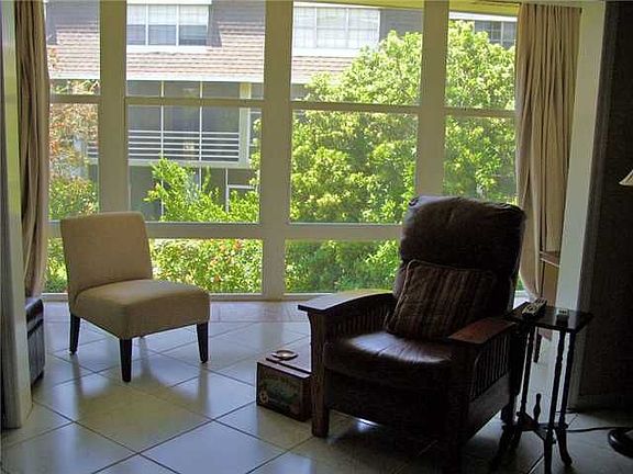 5th image of 1901 Indian River Blvd #203
