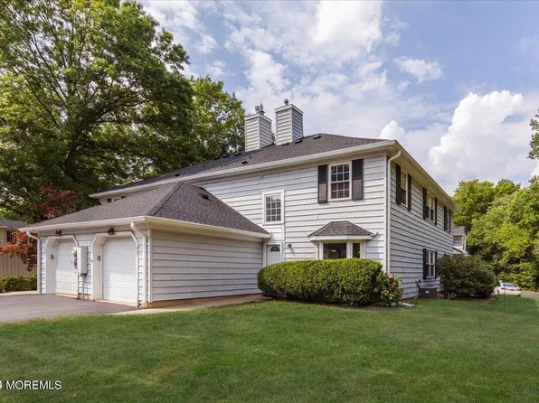 1002 Buckingham Circle, Middletown, NJ 07748