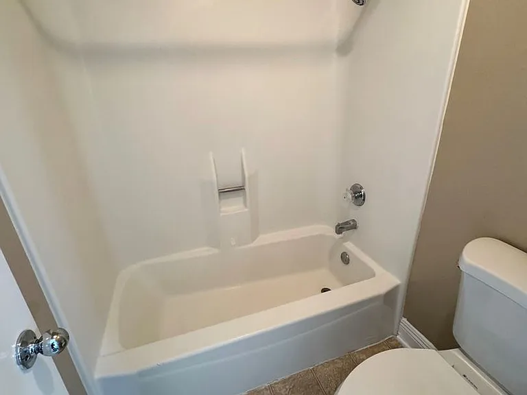 7313 Unicorn Cir — Photo 15