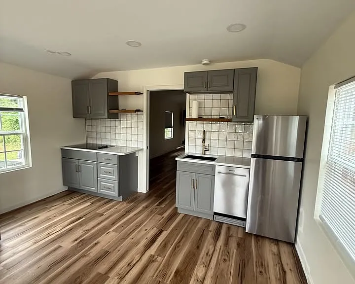 8922 Pickens Gap Rd — Photo 1