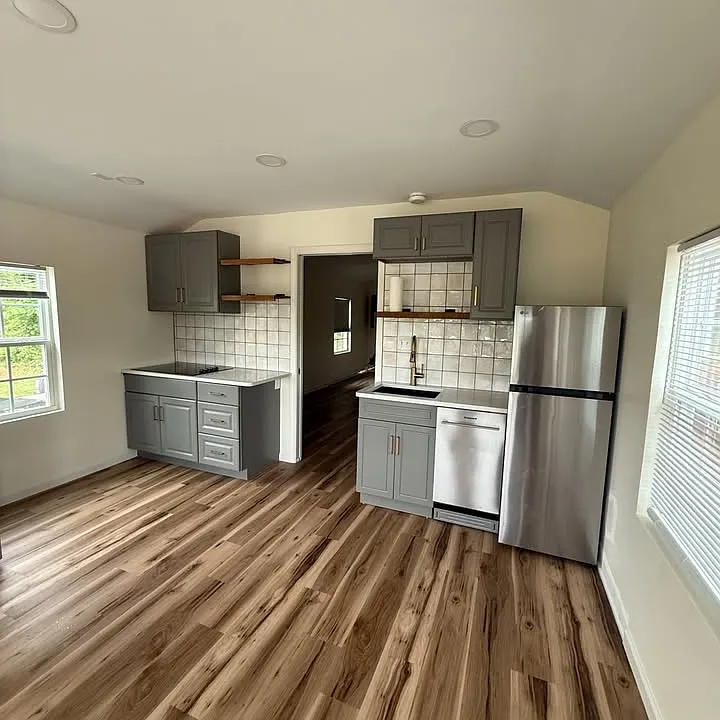8922 Pickens Gap Rd