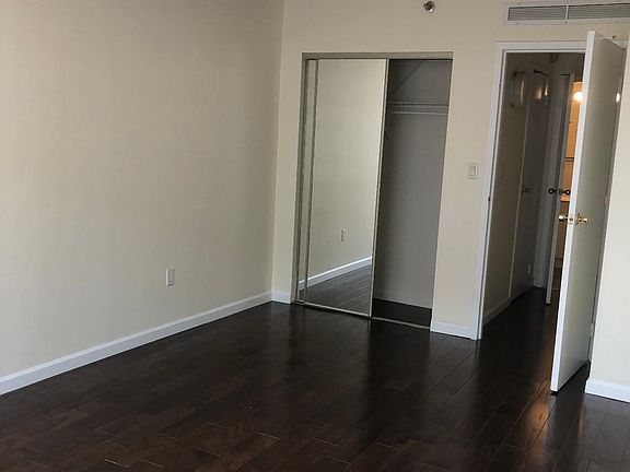 3rd image of 4 Martine Ave APT 910