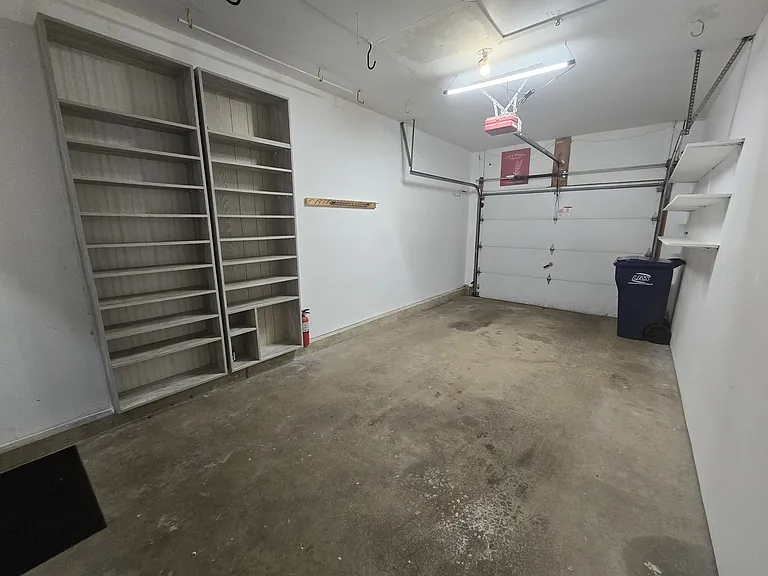 1264 Cranbrook Dr — Photo 14