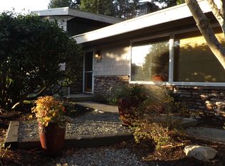 8617 207th St SW, Edmonds, WA 98026