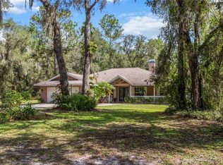 2426 W Sumter Ave, Lake Panasoffkee, FL 33538