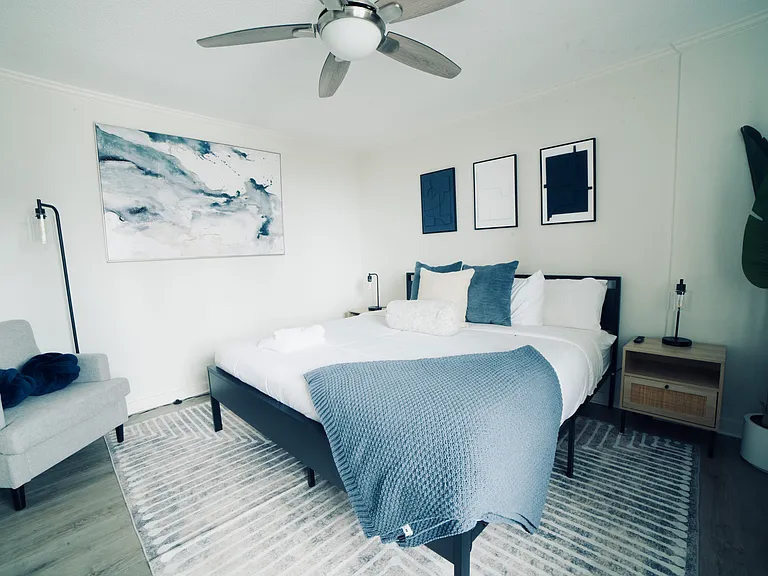 300 W Peachtree St NW #8C — Photo 5