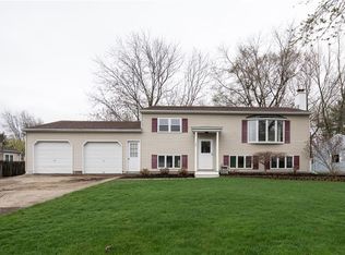 184 Wildflower Dr, Rochester, NY 14623