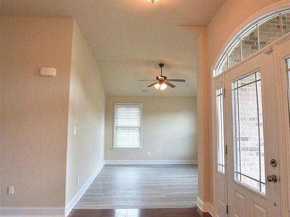 2nd image of 2523 Oxmoor Blvd SW