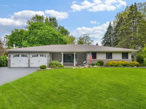 3N288 Bernice Dr, St Charles, IL 60175