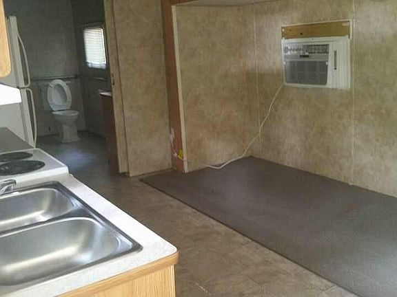 2nd image of 10984 Balsam St