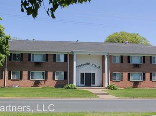 1712 5th St W APT 102, Menomonie, WI 54751