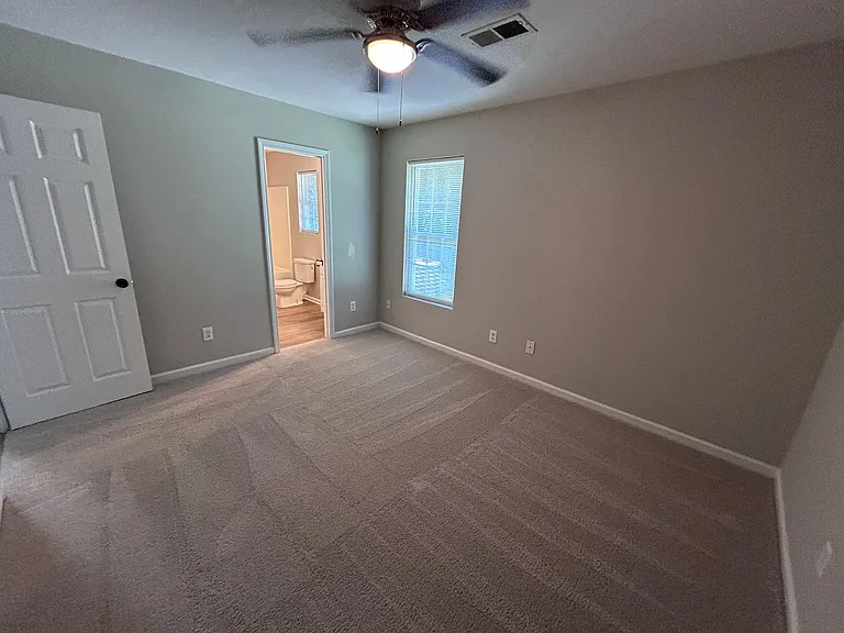 2318 Purdy Ave — Photo 25