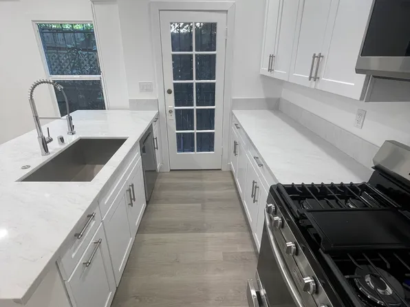 607 N Plymouth Blvd #4, Los Angeles, CA 90004