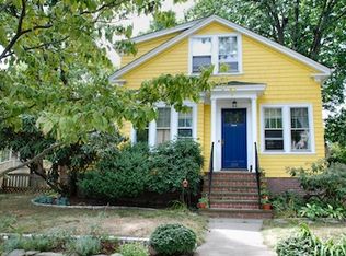 219 5th St, Providence, RI 02906