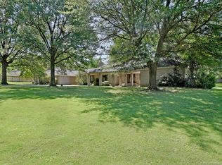 9944 S Urbana Ave, Tulsa, OK 74137